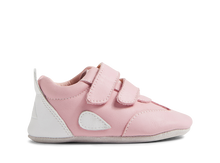 Suela blanda para patucos Blossom en color blanco, resistente y respetuosa con los pies, de la marca BOBUX ESPAÑA.
