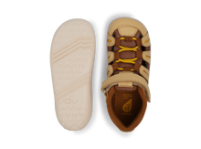 Sandalia deportiva para niño I Walk Cumbre Arena y Caramelo de BOBUX ESPAÑA Y PORTUGAL, sandalia barefoot con diseño cómodo y colorido.