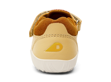 Sandalias barefoot I Walk Cumbre Arena y Caramelo para niño, deportivas de BOBUX España y Portugal, con diseño cómodo y flexible.