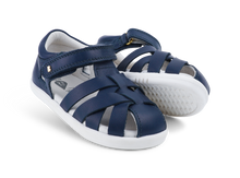 Sandalia I-Walk Tropicana II para niño en azul marino, con diseño barefoot de BOBUX ESPAÑA, calzado cómodo y flexible.