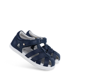 Sandalia barefoot I-Walk Tropicana II azul marino para niño de BOBUX ESPAÑA, con suela flexible y diseño cómodo.