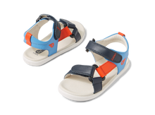 Sandalia Barefoot I-Walk Vine azul marino para niño, calzado ligero y flexible de BOBUX ESPAÑA Y PORTUGAL, ideal para niños.