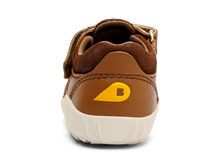 Sandalia Step UP BOBUX ESPAÑA para bebés, calzado respetuoso en color caramelo y toffee para primeros pasos