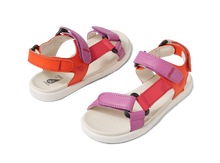 Sandalia barefoot para niño Kid+ Vine Orchid de BOBUX, con diseño cómodo y flexible en color violeta.