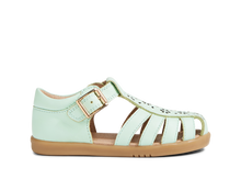 Sandalia barefoot I-Walk Chelsea Birds Egg para niño de BOBUX España y Portugal, con diseño cómodo y estilo colorido.