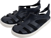 Sandalias Boatilus BIOTY en color neutro, con diseño cómodo y elegante, hechas por la marca Boatilus.