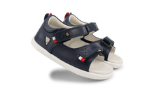 Sandalia barefoot I Walk Rise en color azul marino para niño, con suela flexible y diseño cómodo de BOBUX España y Portugal.
