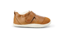 Calzado deportivo Step UP Xplorer de BOBUX para bebés, modelo Marvel Arctic en color caramelo, ideal para los primeros pasos.