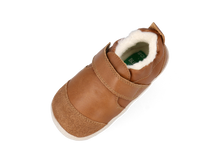 Calzado deportivo para bebés Xplorer Marvel Arctic en color caramelo, ideal para los primeros pasos, de BOBUX España y Portugal.