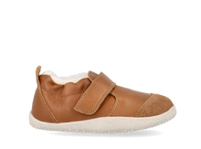 Calzado deportivo Step UP Xplorer Marvel Arctic para bebés en color caramelo, ideal para los primeros pasos de tu bebé.