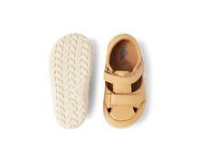 Sandalia Step UP para bebé de BOBUX España y Portugal, calzado respetuoso para los primeros pasos, color Troop Oak Buff.