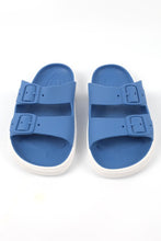 Sandalias Boatilus ROCKSY blancas con diseño de jeans, perfectas para verano y estilo casual en color blanco.