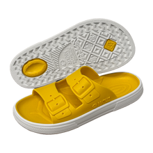 Sandalias Boatilus ROCKSY en color amarillo y blanco, con diseño cómodo y moderno para verano.