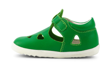 Zapatos deportivos para bebé BOBUX Step Up Zap II en esmeralda, calzado respetuoso para los primeros pasos.