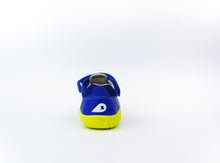 Sandalia Step UP de BOBUX ESPAÑA en color arándano y neón, ideal para los primeros pasos del bebé, con diseño cómodo y seguro.