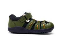Sandalia Step UP BOBUX ESPAÑA para bebés, resistente y cómoda, en colores bosque y marina, ideal para los primeros pasos.